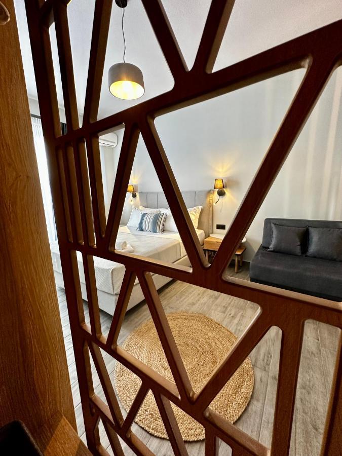 Thea Comfy Living Aparthotel Vrasná Exterior foto